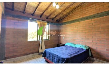 Casa Campestre A solo 250 mts de la autopista Med Bogota Guarne