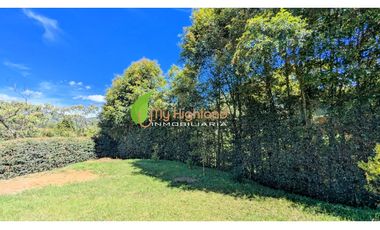 Casa Campestre A solo 250 mts de la autopista Med Bogota Guarne