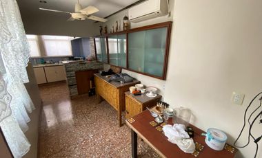 Departamento ideal para estudio o centro educativo.