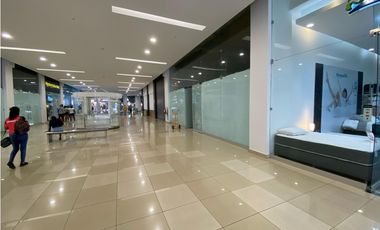 REMATE LOCAL COMERCIAL / WESTLAND MALL / DOS DIVISIONES / PLANTA BAJA