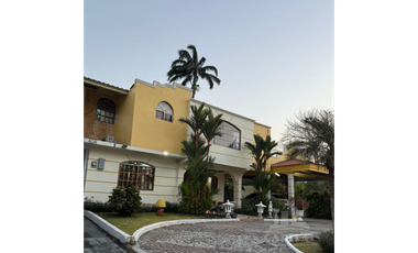 CASA EN ANCON, LOS RIOS - CALLE BOQUERON