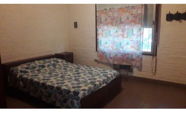 El Ranchito de Empedrado, casa de 2 dormitorios y parquecito