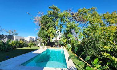 Casa en venta de 3 dormitorios c/ cochera en Pilar del Este - Santa Lucia