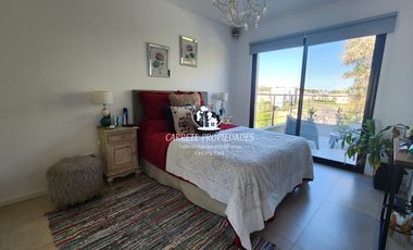 Casa en venta de 3 dormitorios c/ cochera en Pilar del Este - Santa Lucia