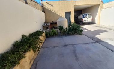 VENTA COMPLEJO DE 3 DEPARTAMENTOS EN CAPITAL