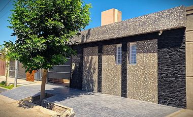 VENTA CASA APTA CREDITO 3 DORMITORIOS RIVADAVIA