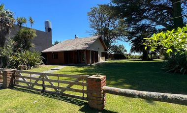 Venta Casa 2 amb. Mar de Cobo con Parque Parrilla