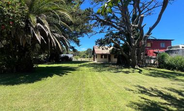 Venta Casa 2 amb. Mar de Cobo con Parque Parrilla