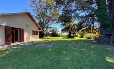 Venta Casa 2 amb. Mar de Cobo con Parque Parrilla