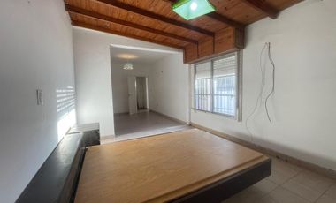 VENTA PH 3 AMB BARRIO 9 DE JULIO