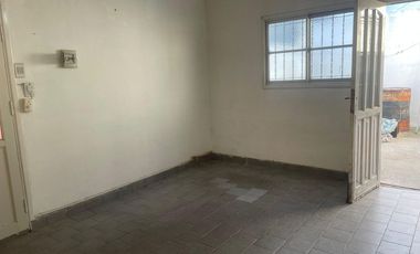 VENTA PH 3 AMB BARRIO 9 DE JULIO