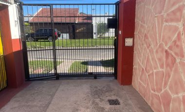 VENTA PH 3 AMB BARRIO 9 DE JULIO