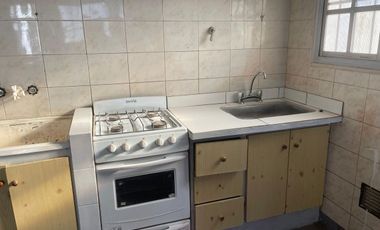 VENTA PH 3 AMB BARRIO 9 DE JULIO