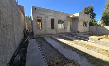 VENTA CASA EN COSTRUCCION BARRIO ECOR 1 PLOTTIER