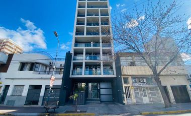 SEMIPISO DE DOS AMBIENTES CON DOS COCHERAS