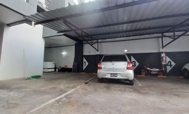 SEMIPISO DE DOS AMBIENTES CON DOS COCHERAS