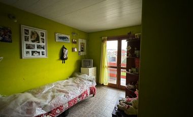 VENTA CASA 5 AMB  C/GARAJE  Y PARQUE