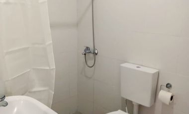 DEPARTAMENTO AMOBLADO con COCHERA 2 AUTOS