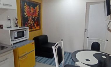 DEPARTAMENTO AMOBLADO con COCHERA 2 AUTOS