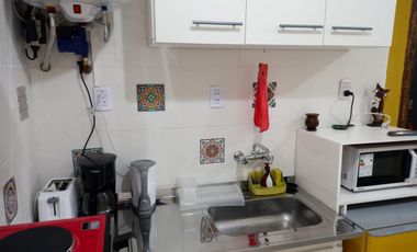 DEPARTAMENTO AMOBLADO con COCHERA 2 AUTOS