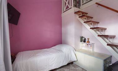 VENTA LANUS CASA  5 AMB  CON COCHERA Y PATIO