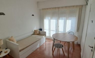 Alq. 24 m. 1 amb calle con balcon- centro MdP