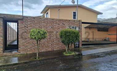 Venta casa 3 dormitorios en Conocoto con terraza, BBQ y seguridad 24/7