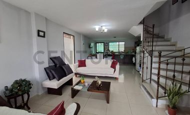 Venta casa 3 dormitorios en Conocoto con terraza, BBQ y seguridad 24/7