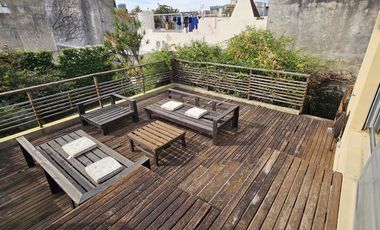 Casa de 6 ambientes con jardín y piscina en Vicente López