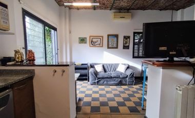 Casa de 6 ambientes con jardín y piscina en Vicente López