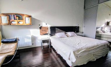 Casa de 6 ambientes con jardín y piscina en Vicente López