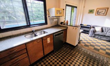 Casa de 6 ambientes con jardín y piscina en Vicente López