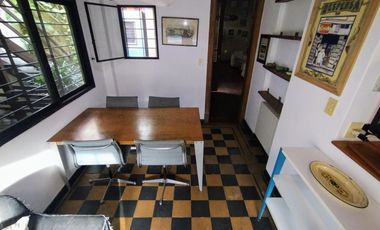 Casa de 6 ambientes con jardín y piscina en Vicente López