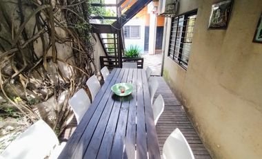 Casa de 6 ambientes con jardín y piscina en Vicente López