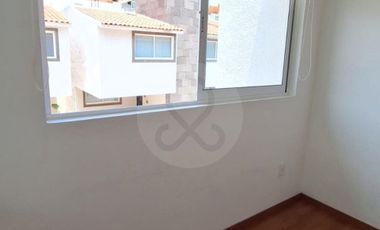 Hacienda Real II Casa en condominio en venta en San Francisco