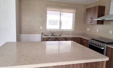 Hacienda Real II Casa en condominio en venta en San Francisco