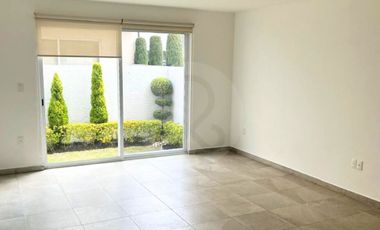 Hacienda Real II Casa en condominio en venta en San Francisco