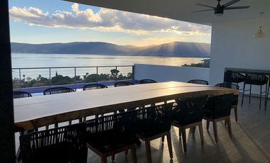 CASA EN VENTA  AMUEBLADA EN JOCOTEPEC