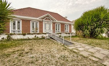 Encantadora casa estilo tradicional en el corazón de Ñuñoa.