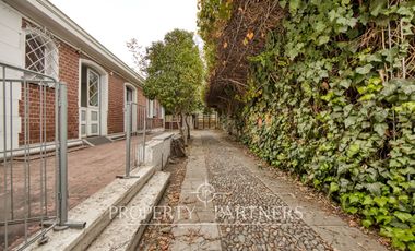 Encantadora casa estilo tradicional en el corazón de Ñuñoa.