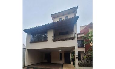 Real del bosque Xalapa, Hermosa casa en Venta para inversion