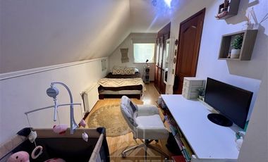 Casa en Venta en COD38803 Amplia Casa cerca de Colegios, en exclusivo sector - Hipoteca Sotiabank Tasa 1,7%