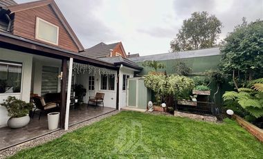 Casa en Venta en COD38803 Amplia Casa cerca de Colegios, en exclusivo sector - Hipoteca Sotiabank Tasa 1,7%