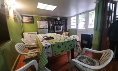 Grace Kelm VENDE, INVERSION! casa en excelente estado, 15d/3b/est. regularizada/Recoleta