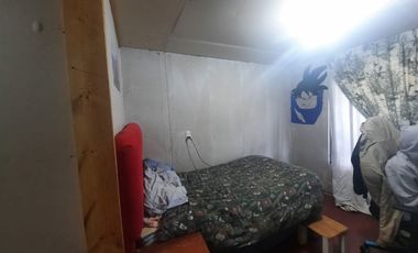 Grace Kelm Vende parcela de 5000m2 C/ casa REGULARIZADA y pozo de agua, amoblada en condo SEGURO Y BELLA VISTA