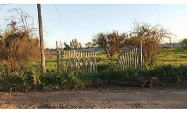 Grace Kelm Vende Parcela Plana con luz a minutos de rut 5 Sur en Linares