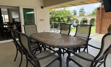 CASA EN VENTA EN LAS GARZAS