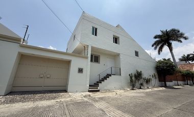 CASA EN VENTA EN LAS GARZAS