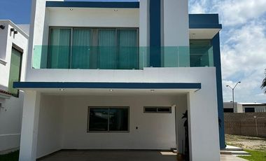 Casa en  Puerta al Mar
