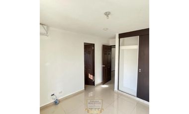 SE VENDE CASA EN PH AZAHARES